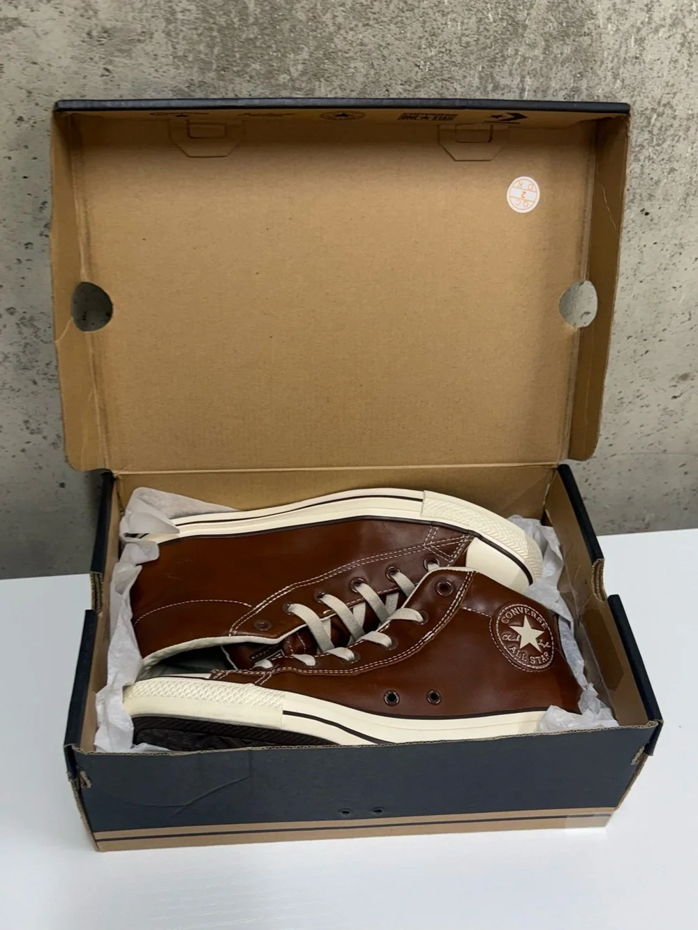 Converse Chuck Taylor Pinecone Brown Leather Sneakers Men’s 8